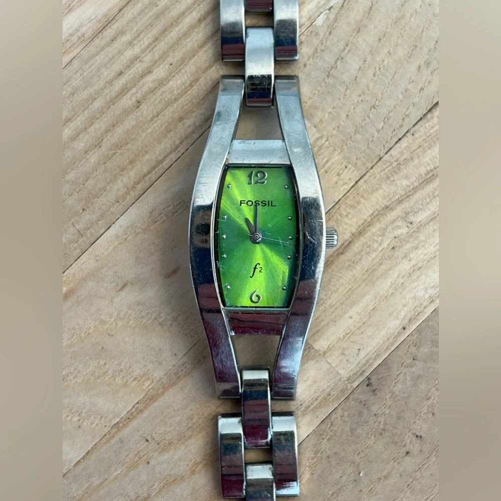 Fossil Ladies Watch Metallic Green Dial Stainless Steel Bracelet F2 - Picture 1 of 9
